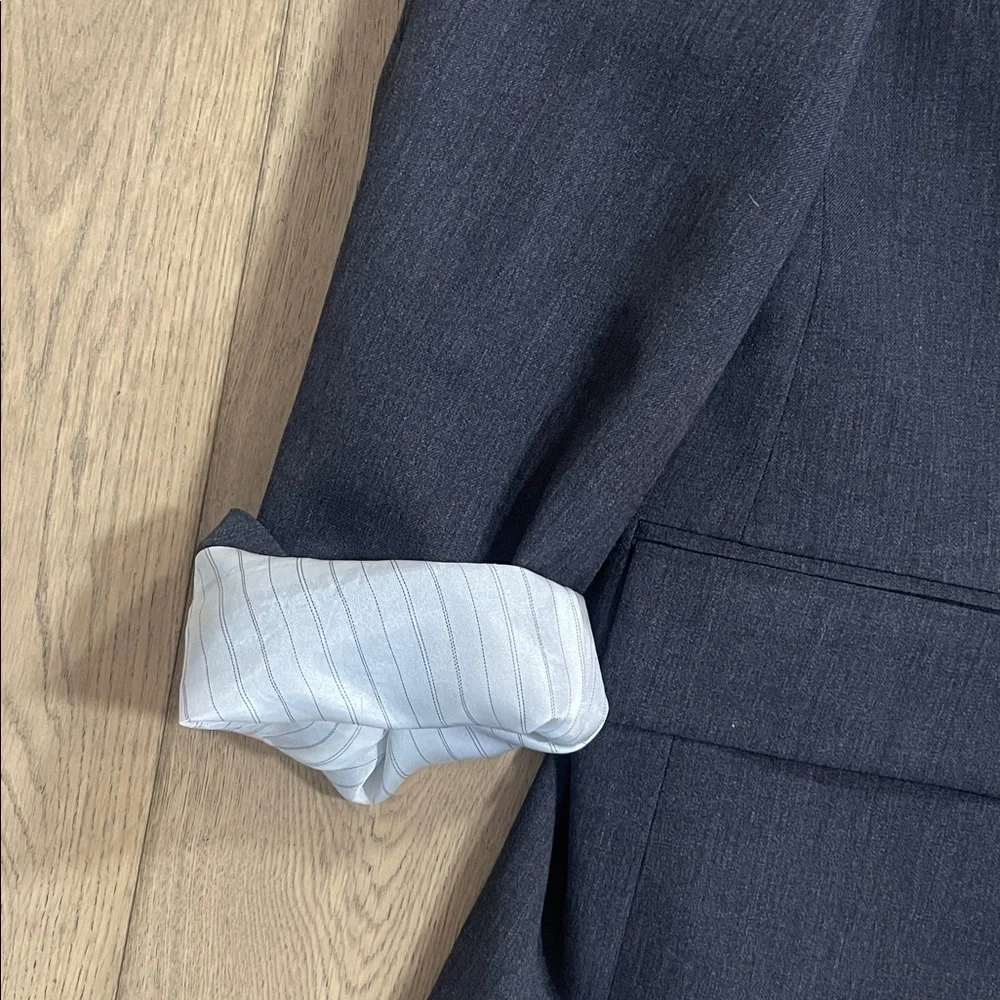 Banana Republic | Mens Suiting Blazer - Picture 3 of 8